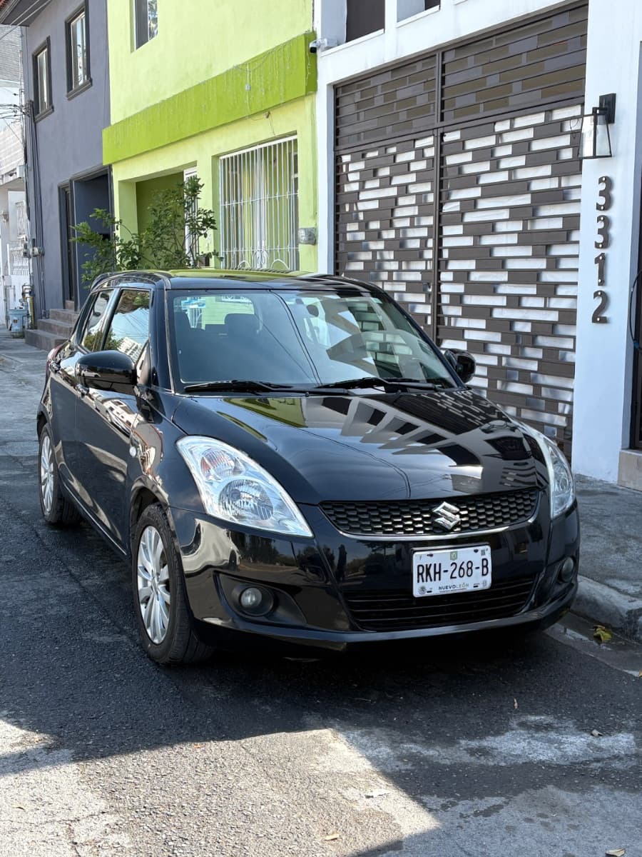SUSUKI SWIFT 2013